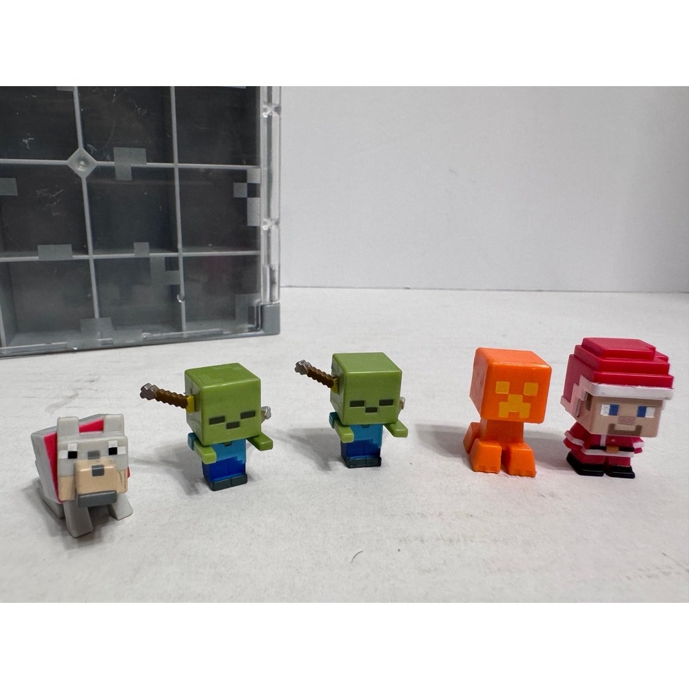 Minecraft Minifigure Collecters Display Case Cube with 22 mini figures 2014 - Picture 6 of 12